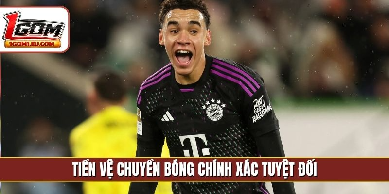 Tiền vệ chuyền bóng chính xác tuyệt đối